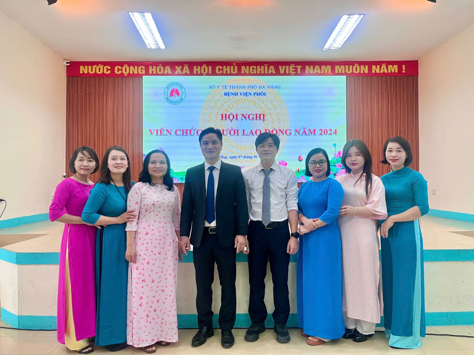 Khoa Nội 1