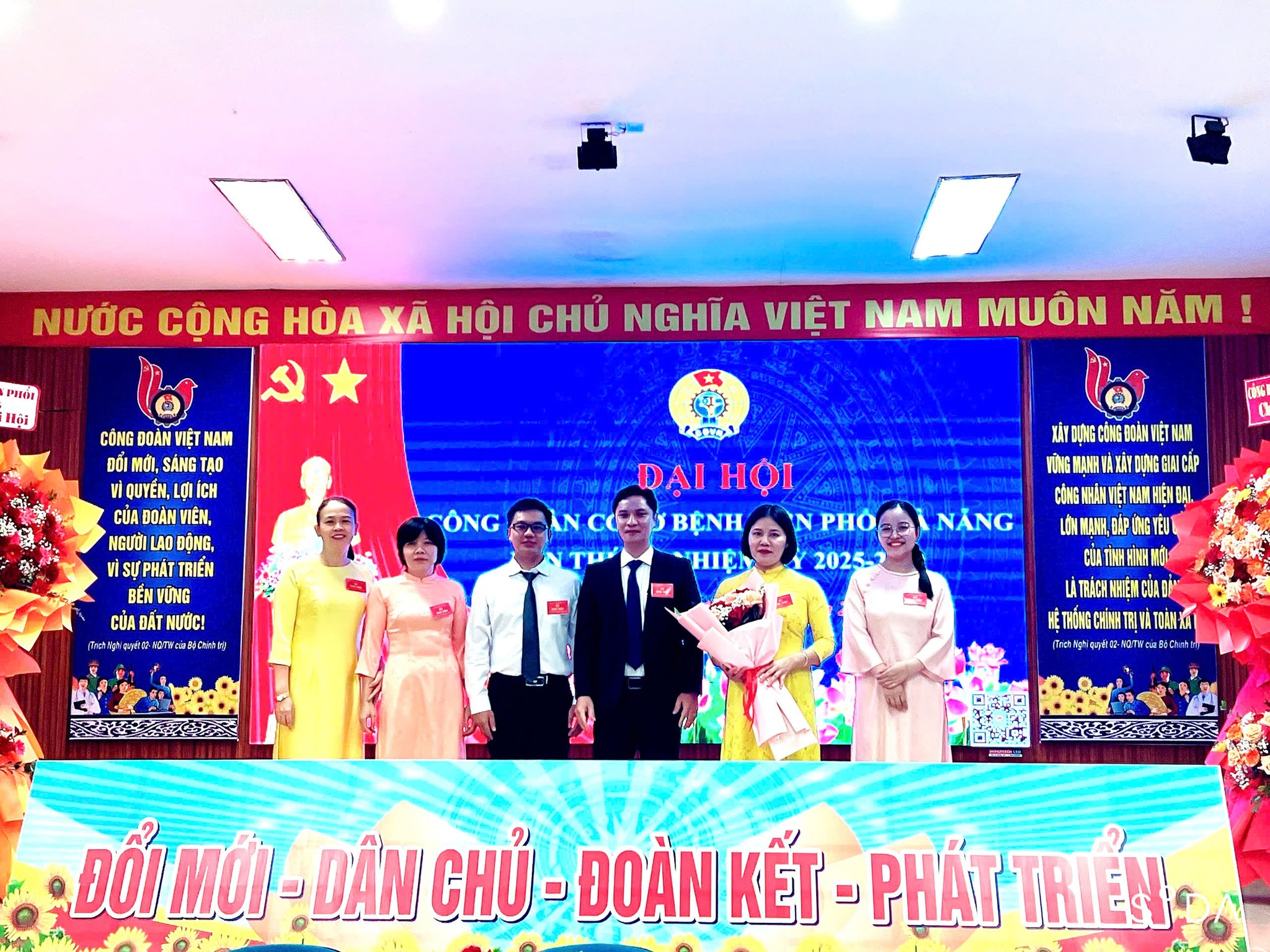 586042047_1364914385423930_1699541895151875533_n